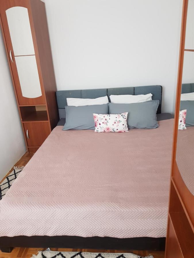 Ana Apartment ชิเบนิก ภายนอก รูปภาพ