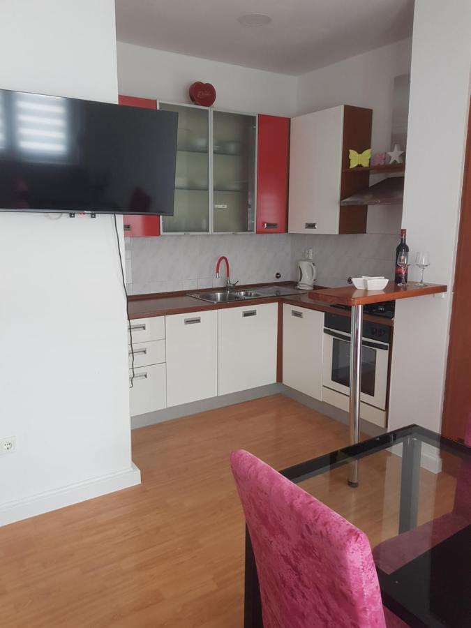 Ana Apartment ชิเบนิก ภายนอก รูปภาพ